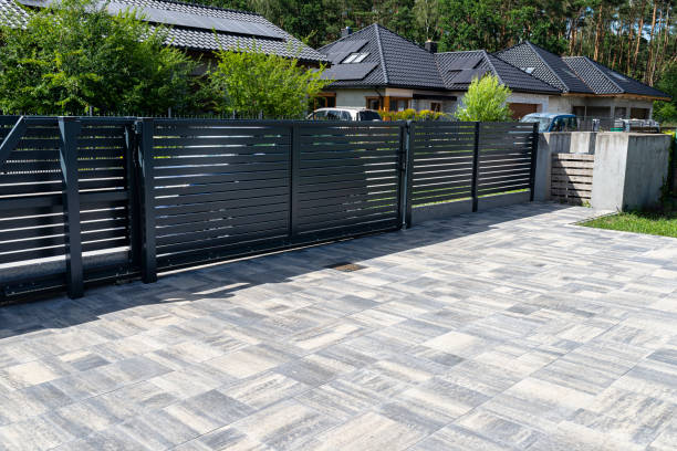 Best Driveway Pavers Near Me  in Lyons, KS